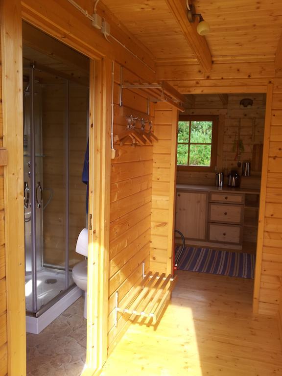 Maenniste Holiday Home Hiievalja Phòng bức ảnh